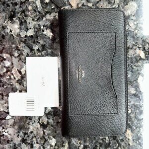 NWT COACH Crossgrain Accordion Zip Around Leather Wallet - Black/Silver F54007